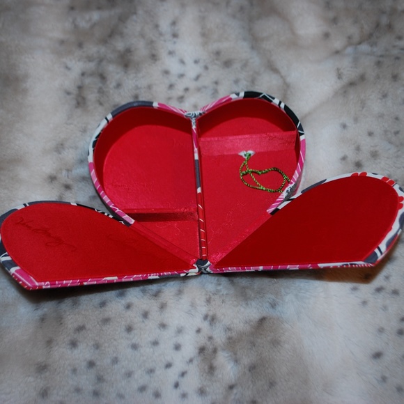 *** Vera Bradley Heart Shape Jewelry/Trinket Box - Picture 6 of 7